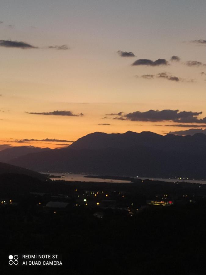 Apartman Laki Appartement Kotor Buitenkant foto