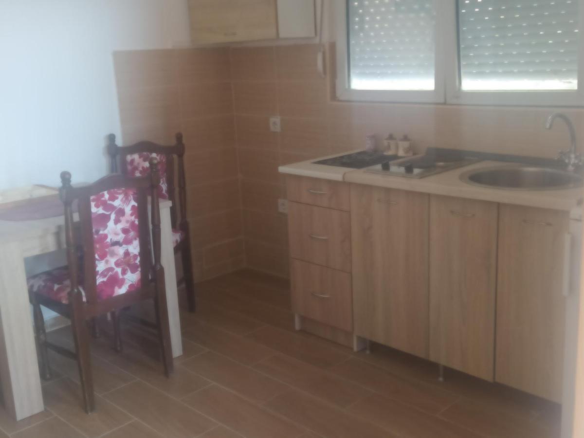 Apartman Laki Appartement Kotor Buitenkant foto